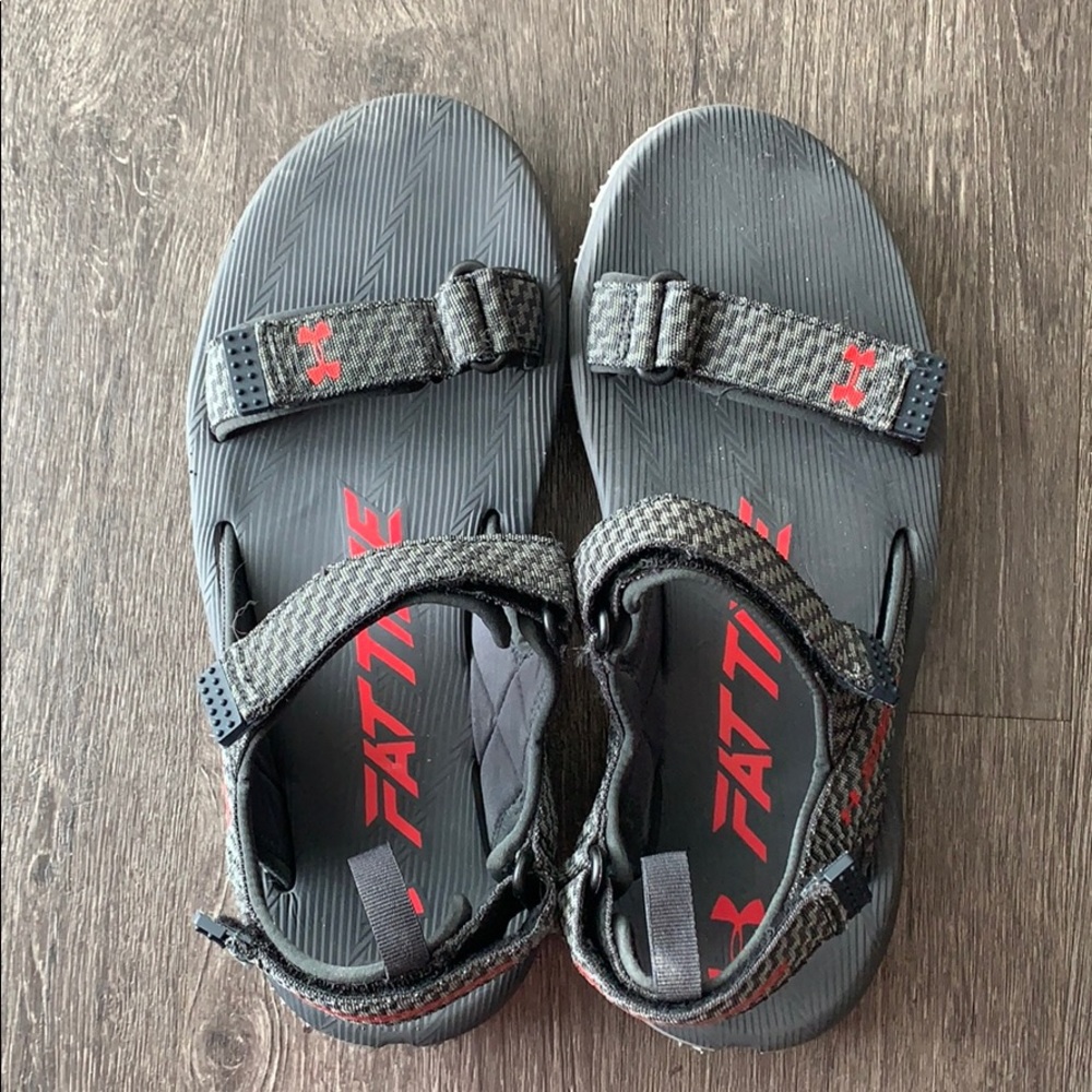 Men’s Under Armour Fat Tire sandals size 10